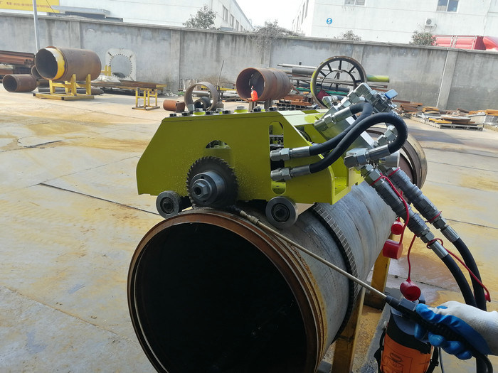 Hydraulic Bevel Cutting Machine For Pipes , 12 Inch Pipe Cutter And Beveler